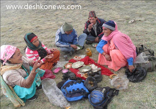 dahi chiura khadei